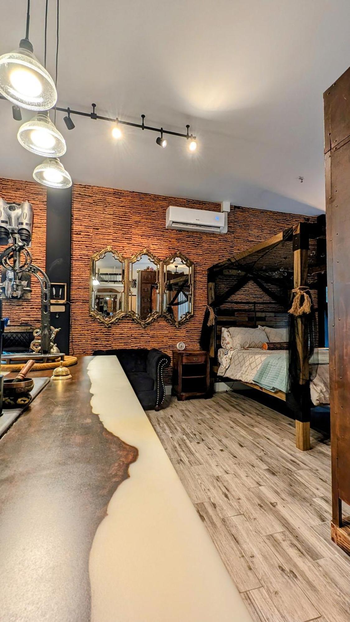 Cozy Af Steel-Rose Studio Tampa Extérieur photo