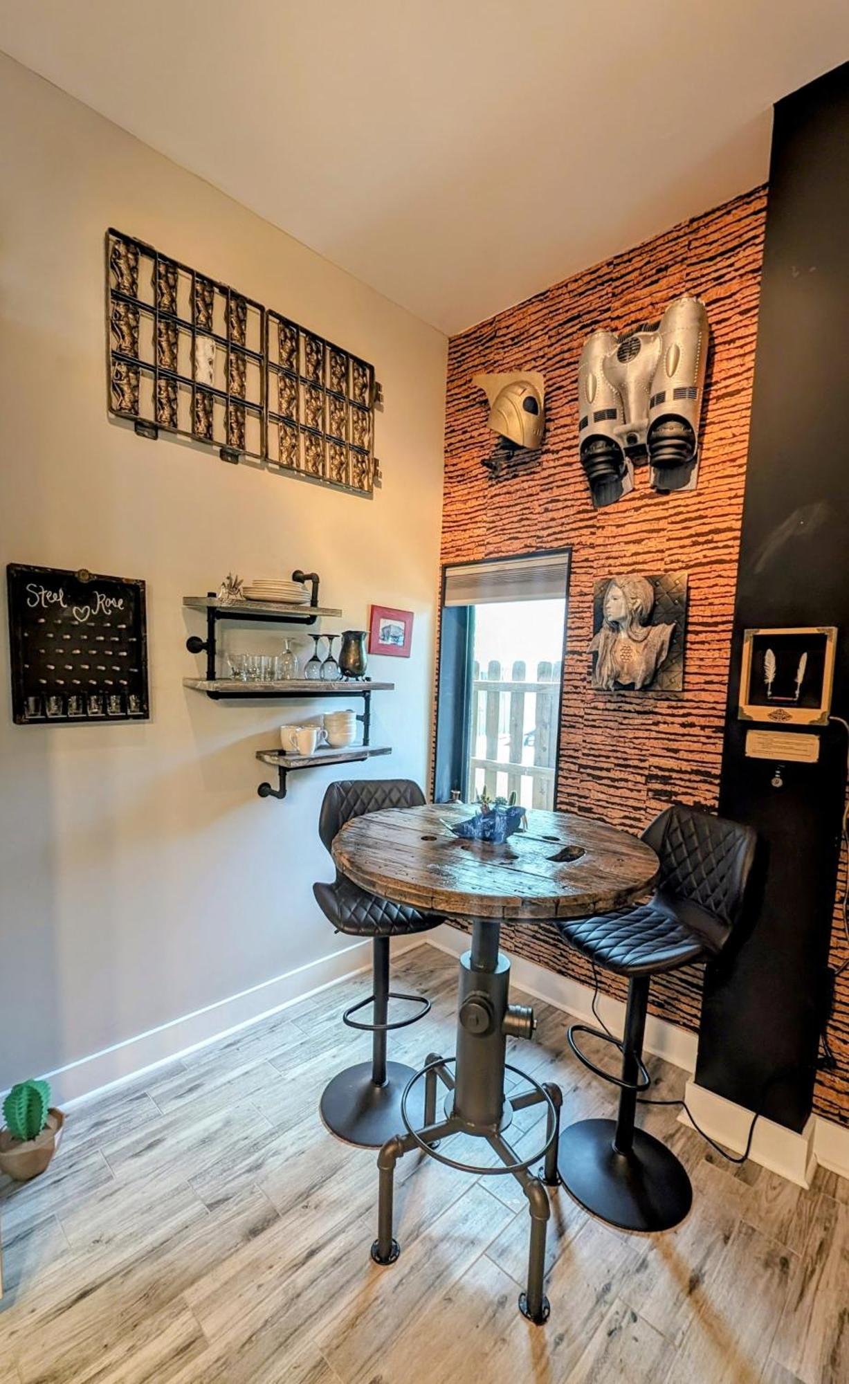 Cozy Af Steel-Rose Studio Tampa Extérieur photo